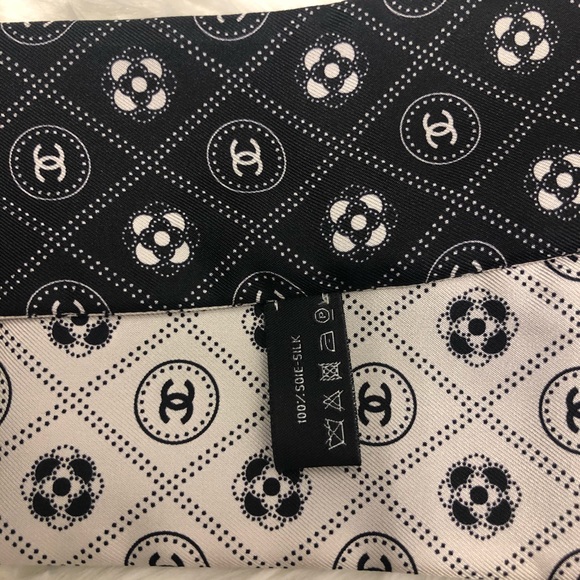 Brand New, never used 21A bandeau - Picture 2 of 4